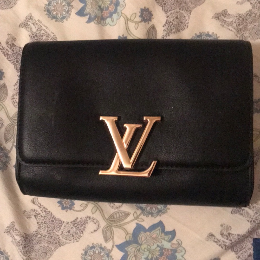 Wallet clutch